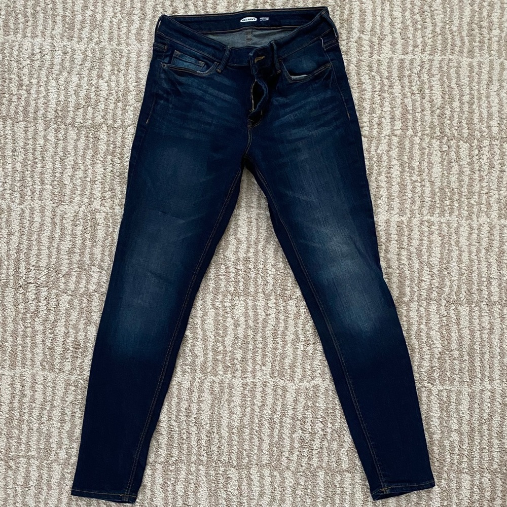 Old Navy Rockstar Super Skinny jeans, indigo, size 6